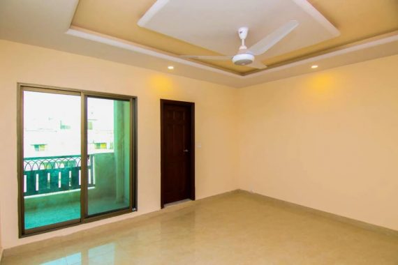 Silver Oaks F-10 Living Room