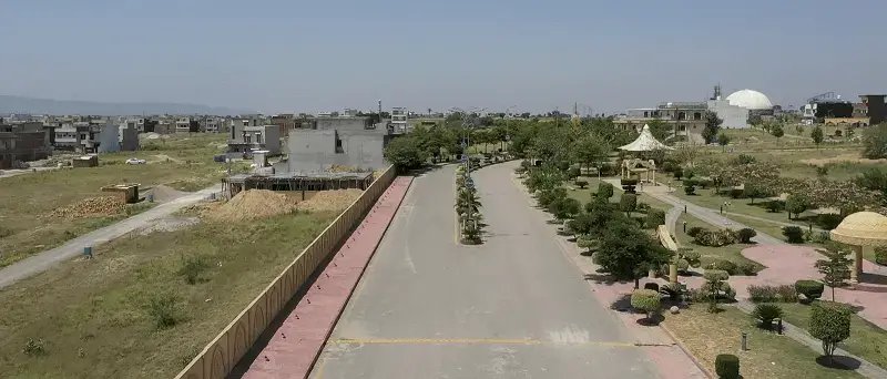Main road Ghandhara city